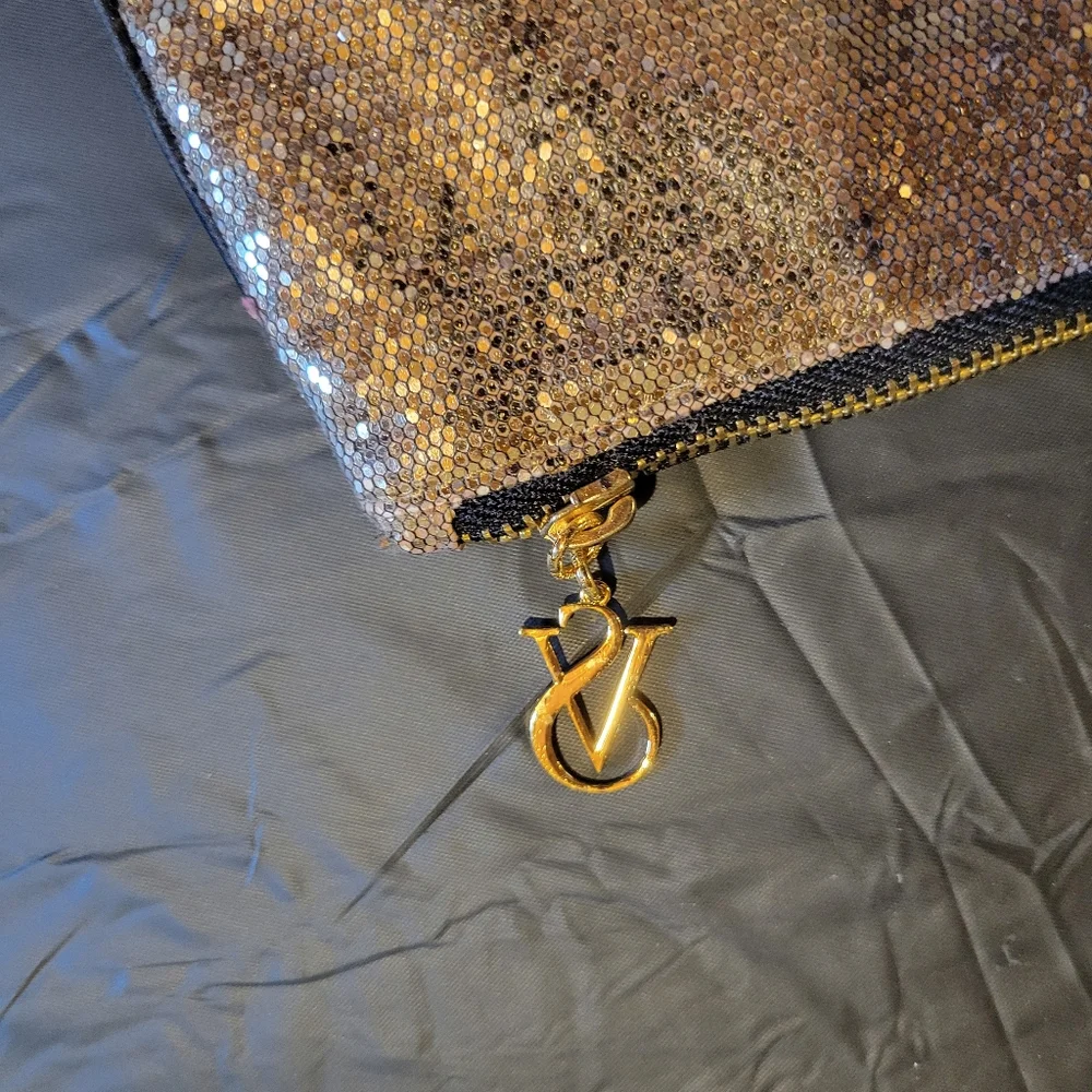 Victoria's Secret Gold Glitter Clutch Bag, Never Used! Beautiful.